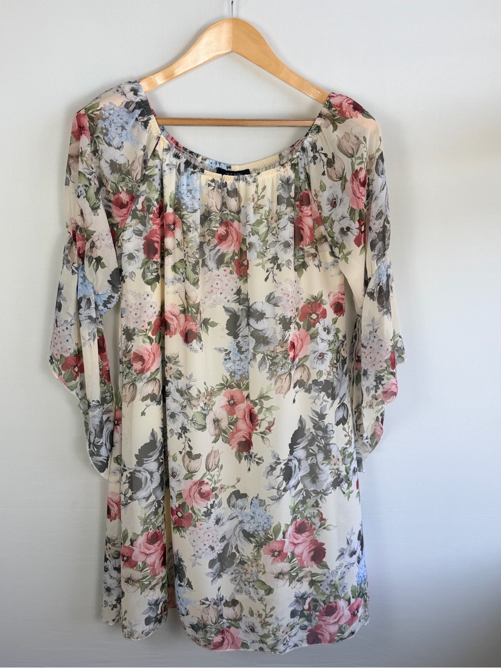 Love Ryan Los Angeles Floral Bell Sleeve Shift Dress Large